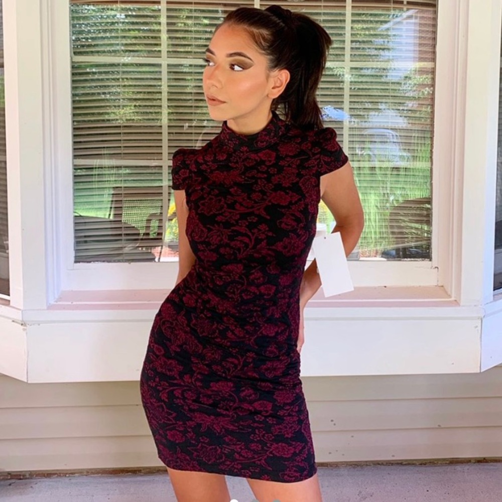 Burgundy black print fitted dress